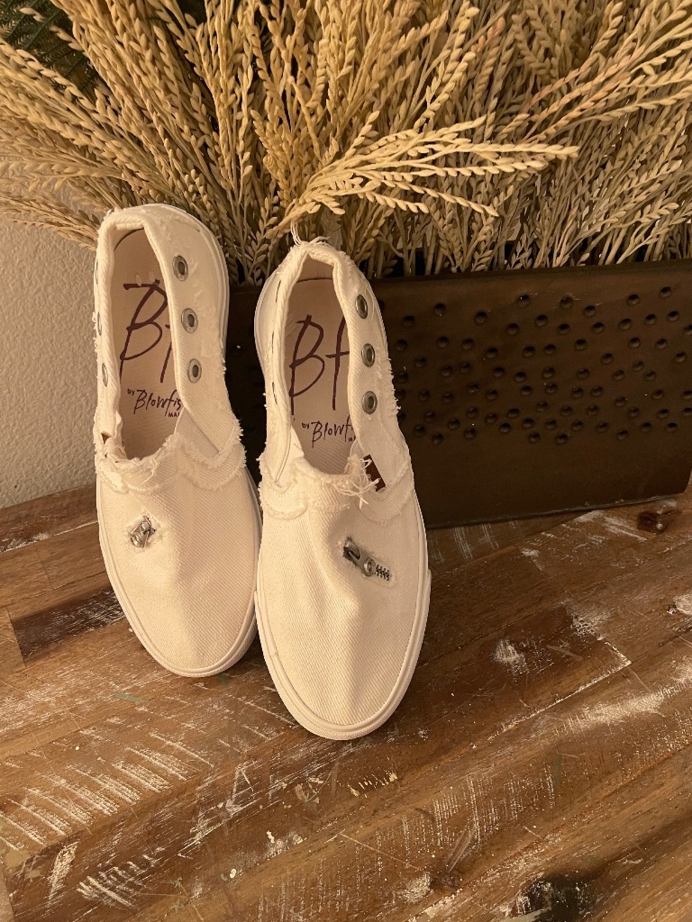BLOWFISH TENNIS SHOE